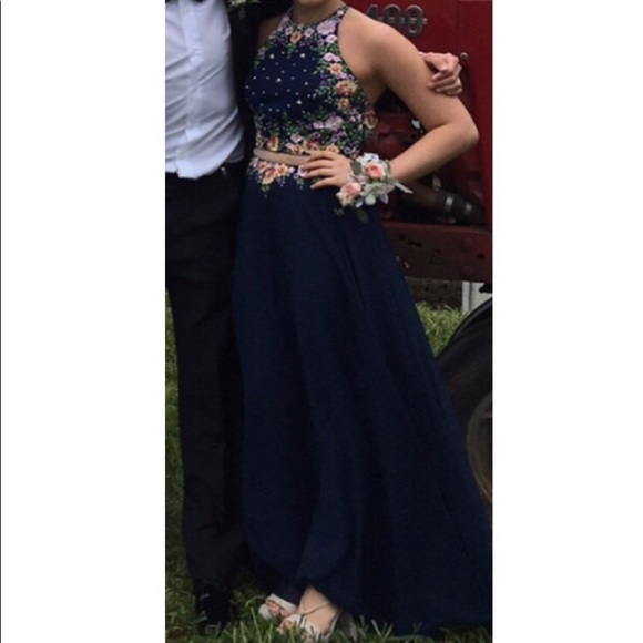 Tiffany Designs Prom Dress - Picture 4 of 4